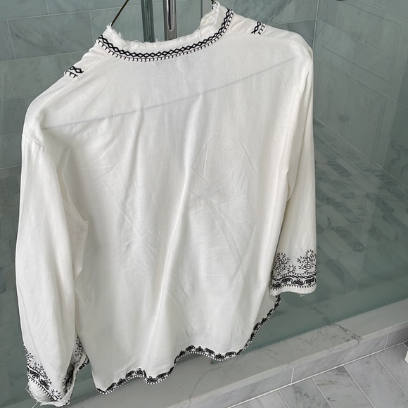 Zara size Medium embroidered tunic in great condition. - Picture 3 of 5